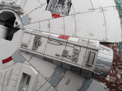 Bandai Star Wars 1/72 Perfect Grade Millennium Falcon Bandai Star Wars 1/72 Perfect Grade Millennium Falcon