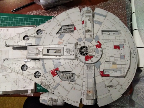 Bandai Star Wars 1/72 Perfect Grade Millennium Falcon Bandai Star Wars 1/72 Perfect Grade Millennium Falcon