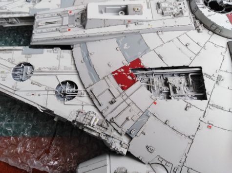 Bandai Star Wars 1/72 Perfect Grade Millennium Falcon Bandai Star Wars 1/72 Perfect Grade Millennium Falcon