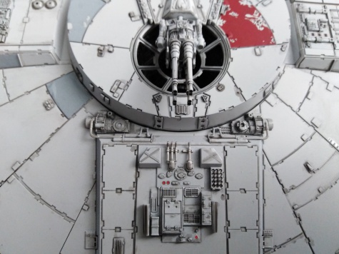 Bandai Star Wars 1/72 Perfect Grade Millennium Falcon Bandai Star Wars 1/72 Perfect Grade Millennium Falcon