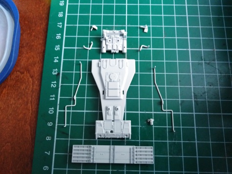 Bandai Star Wars 1/72 Perfect Grade Millennium Falcon Bandai Star Wars 1/72 Perfect Grade Millennium Falcon