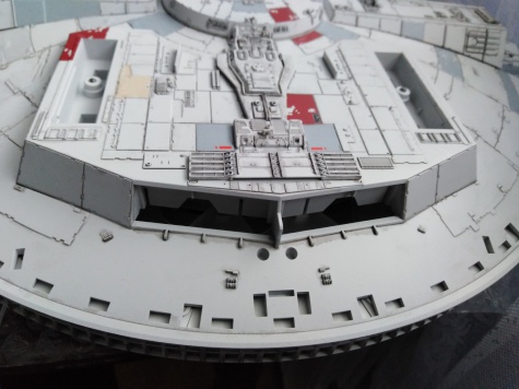 Bandai Star Wars 1/72 Perfect Grade Millennium Falcon Bandai Star Wars 1/72 Perfect Grade Millennium Falcon