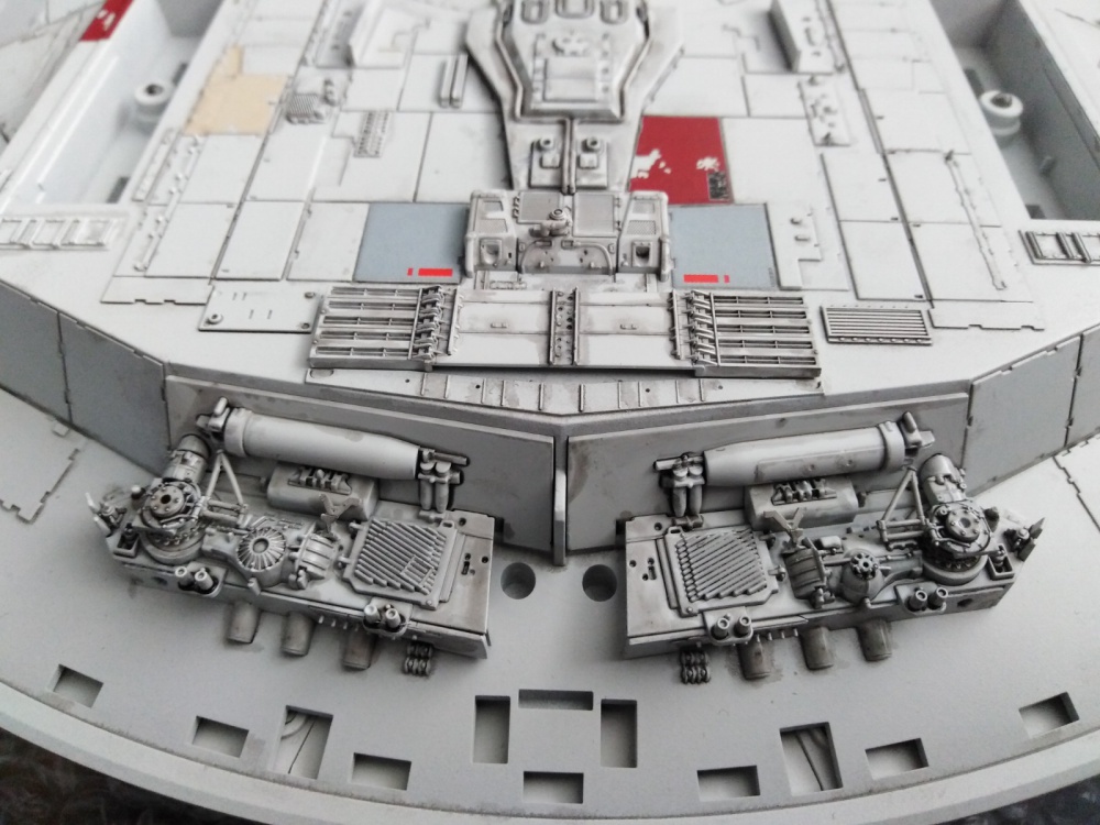 Bandai Star Wars 1/72 Perfect Grade Millennium Falcon (Plná velikost v novém okně) Bandai Star Wars 1/72 Perfect Grade Millennium Falcon
