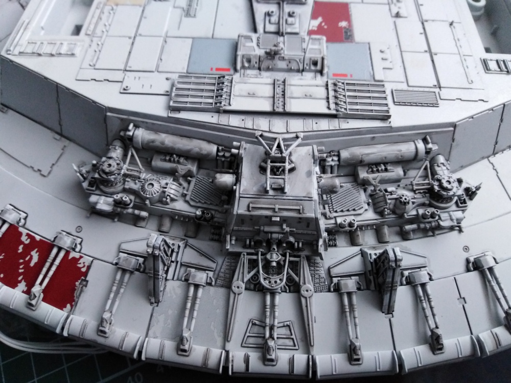 Bandai Star Wars 1/72 Perfect Grade Millennium Falcon (Plná velikost v novém okně) Bandai Star Wars 1/72 Perfect Grade Millennium Falcon