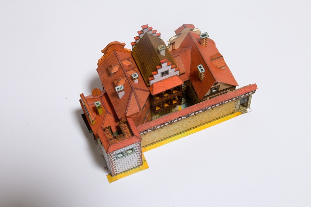342994