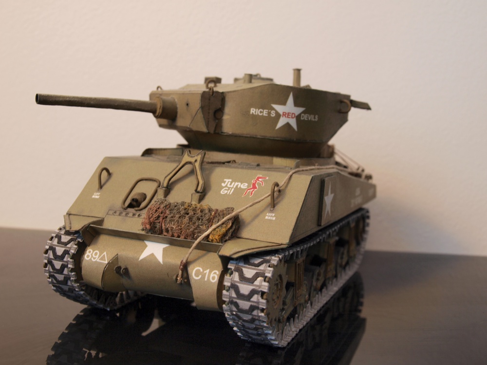 Sherman M4A3E2 Jumbo (Plná velikost v novém okně) Sherman M4A3E2 Jumbo