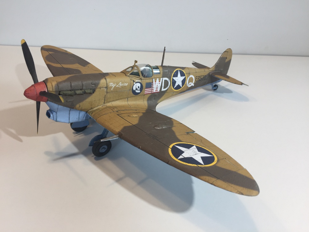 Supermarine Spitfire Vb Trop (Plná velikost v novém okně) Supermarine Spitfire Vb Trop