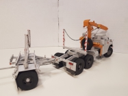 Tatra T2-148 NTP s manipul�torem HIAB 670 a staviteln�m oplenov�m p��v�sem DAV-7
