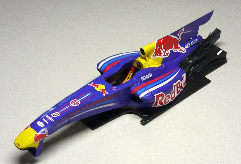 Red Bull RB5 - Mark Webber - 2009 (Plná velikost v novém okně) Red Bull RB5 - Mark Webber - 2009