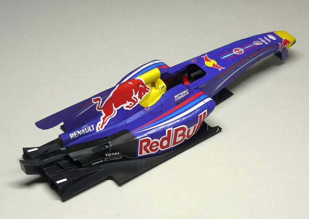 Red Bull RB5 - Mark Webber - 2009 (Plná velikost v novém okně) Red Bull RB5 - Mark Webber - 2009