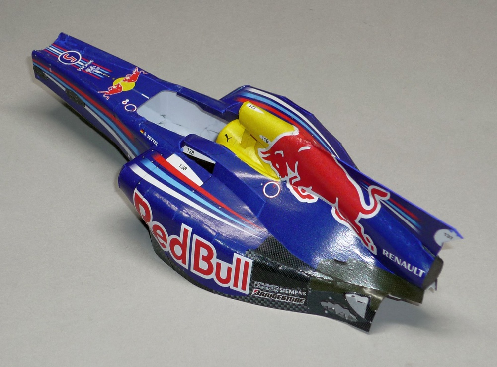 Red Bull RB6 - Sebastian Vettel - GP panělska 2010 (Plná velikost v novém okně) Red Bull RB6 - Sebastian Vettel - GP panělska 2010