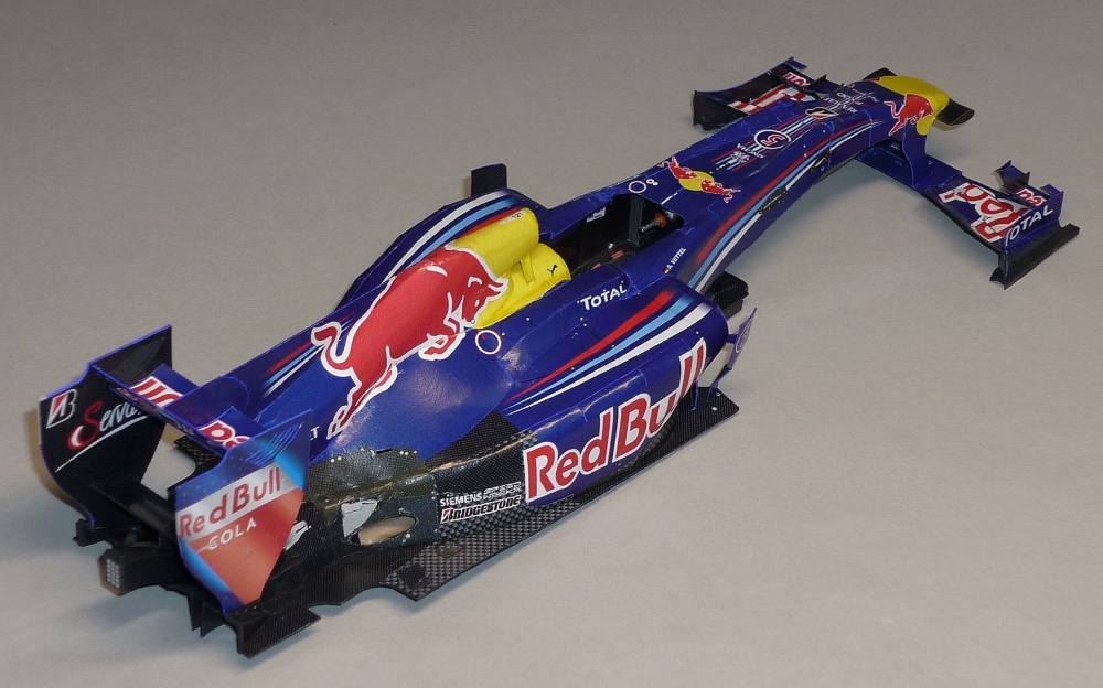 Red Bull RB6 - Sebastian Vettel - GP panělska 2010 (Plná velikost v novém okně) Red Bull RB6 - Sebastian Vettel - GP panělska 2010