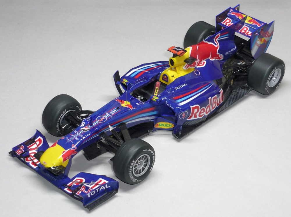 Red Bull RB6 - Sebastian Vettel - GP panělska 2010 (Plná velikost v novém okně) Red Bull RB6 - Sebastian Vettel - GP panělska 2010