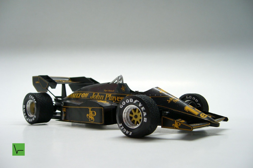LOTUS 95T (Plná velikost v novém okně) LOTUS 95T