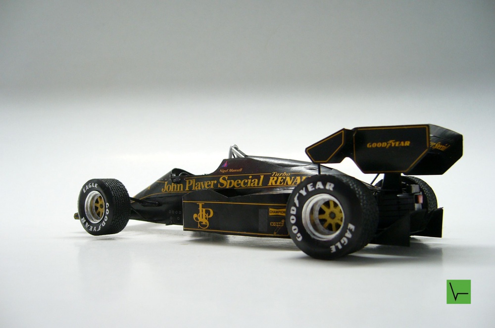 LOTUS 95T (Plná velikost v novém okně) LOTUS 95T
