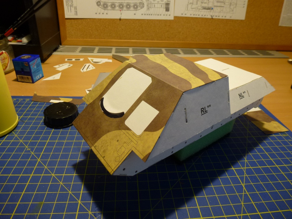 SU-100 (Plná velikost v novém okně) SU-100