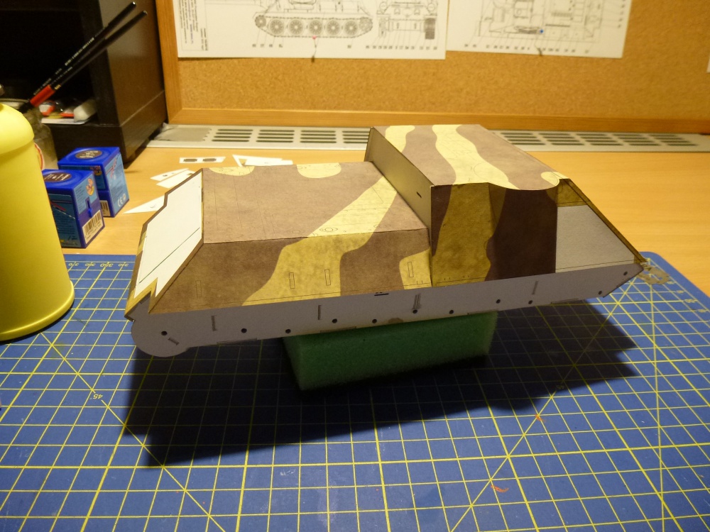 SU-100 (Plná velikost v novém okně) SU-100