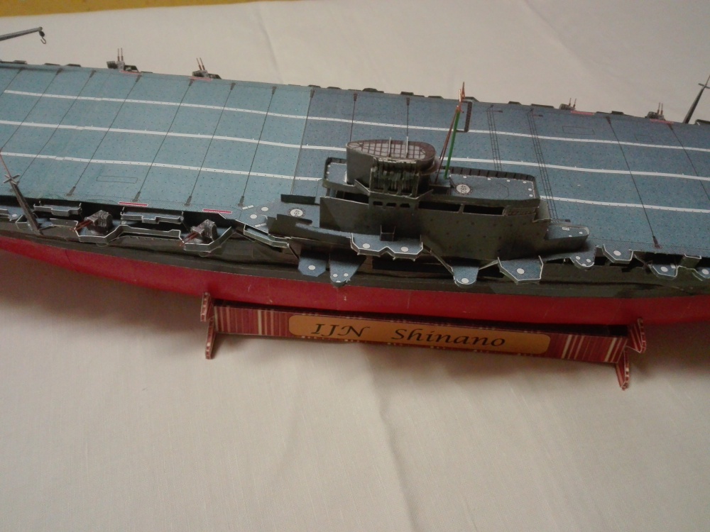 IJN Shinano (Plná velikost v novém okně) IJN Shinano