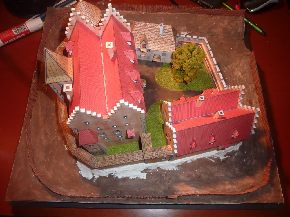 Hrad Drazice (Plná velikost v novém okně) Hrad Drazice