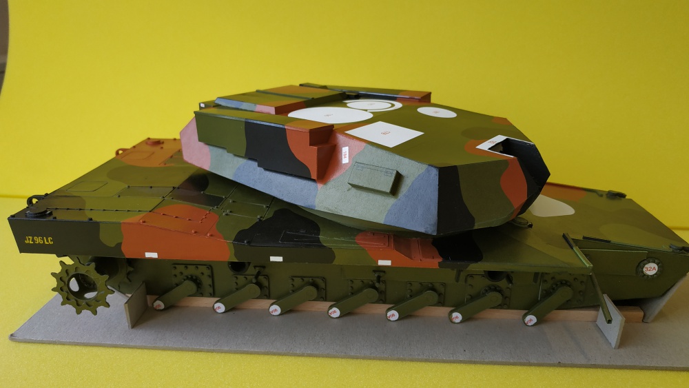 M1A2 Abrams (Plná velikost v novém okně) M1A2 Abrams