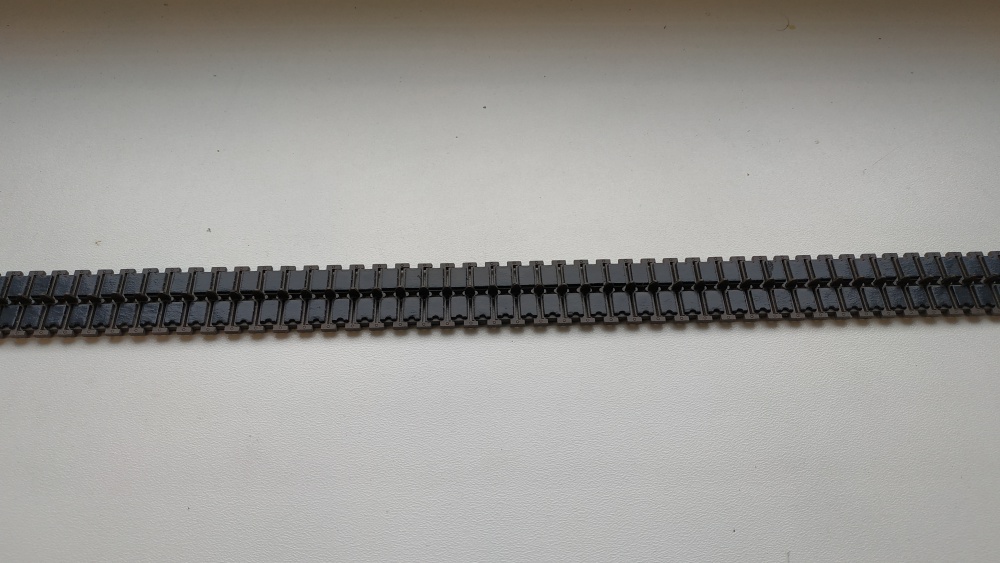 352569