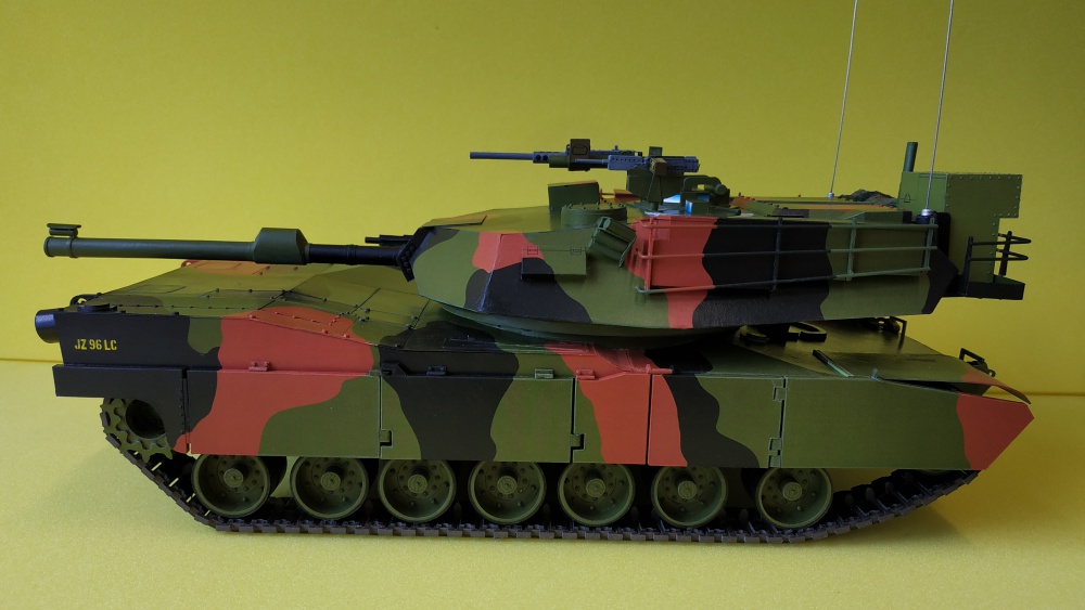 M1A2 Abrams (Plná velikost v novém okně) M1A2 Abrams