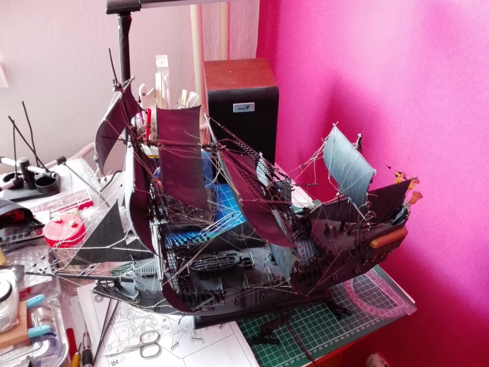 Revell Black Pearl 1:72 (Plná velikost v novém okně) Revell Black Pearl 1:72