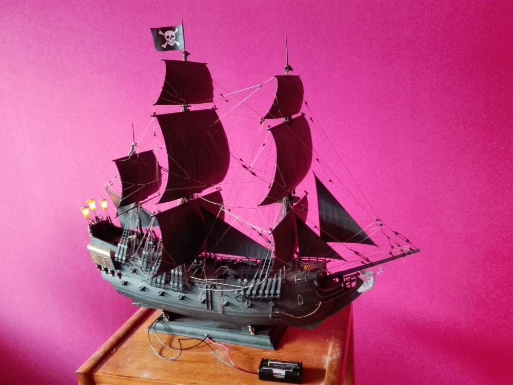 Revell Black Pearl 1:72 (Plná velikost v novém okně) Revell Black Pearl 1:72