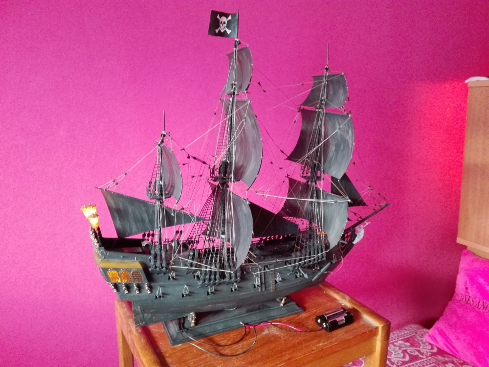 Revell Black Pearl 1:72 (Plná velikost v novém okně) Revell Black Pearl 1:72