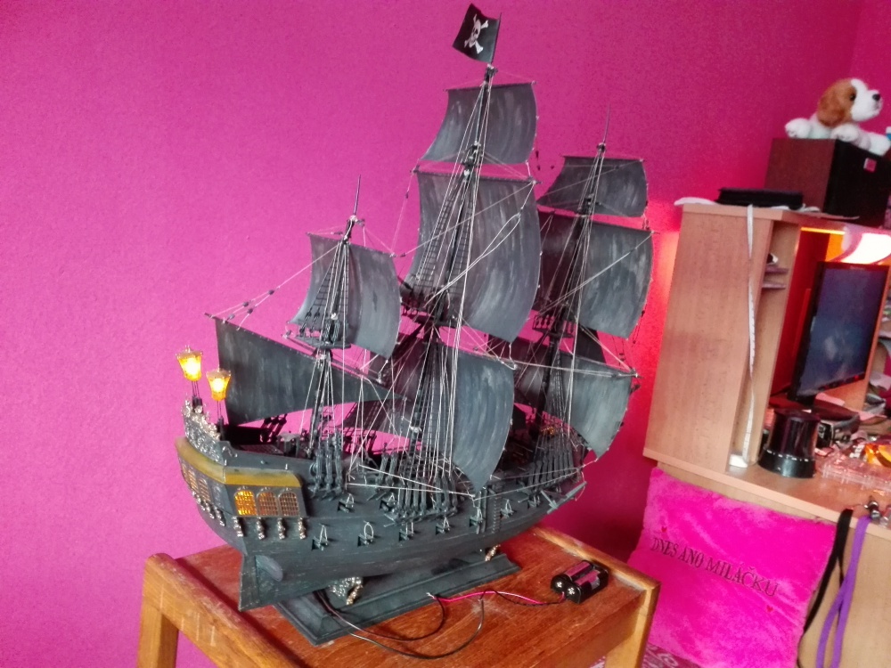 Revell Black Pearl 1:72 (Plná velikost v novém okně) Revell Black Pearl 1:72
