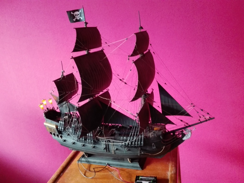 Revell Black Pearl 1:72 (Plná velikost v novém okně) Revell Black Pearl 1:72
