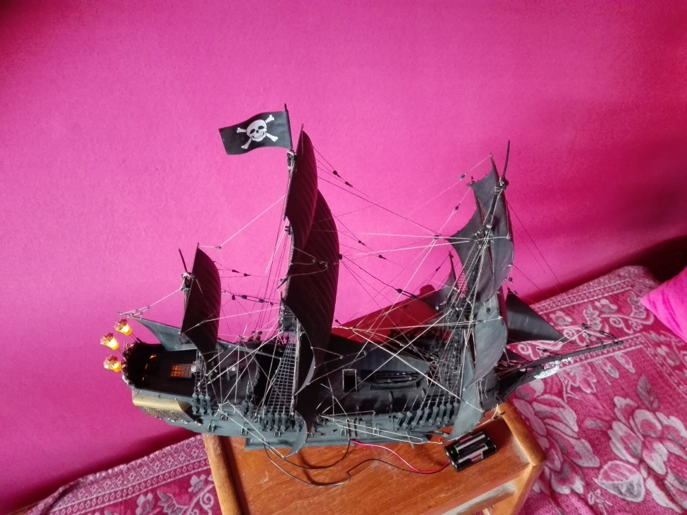 Revell Black Pearl 1:72 (Plná velikost v novém okně) Revell Black Pearl 1:72