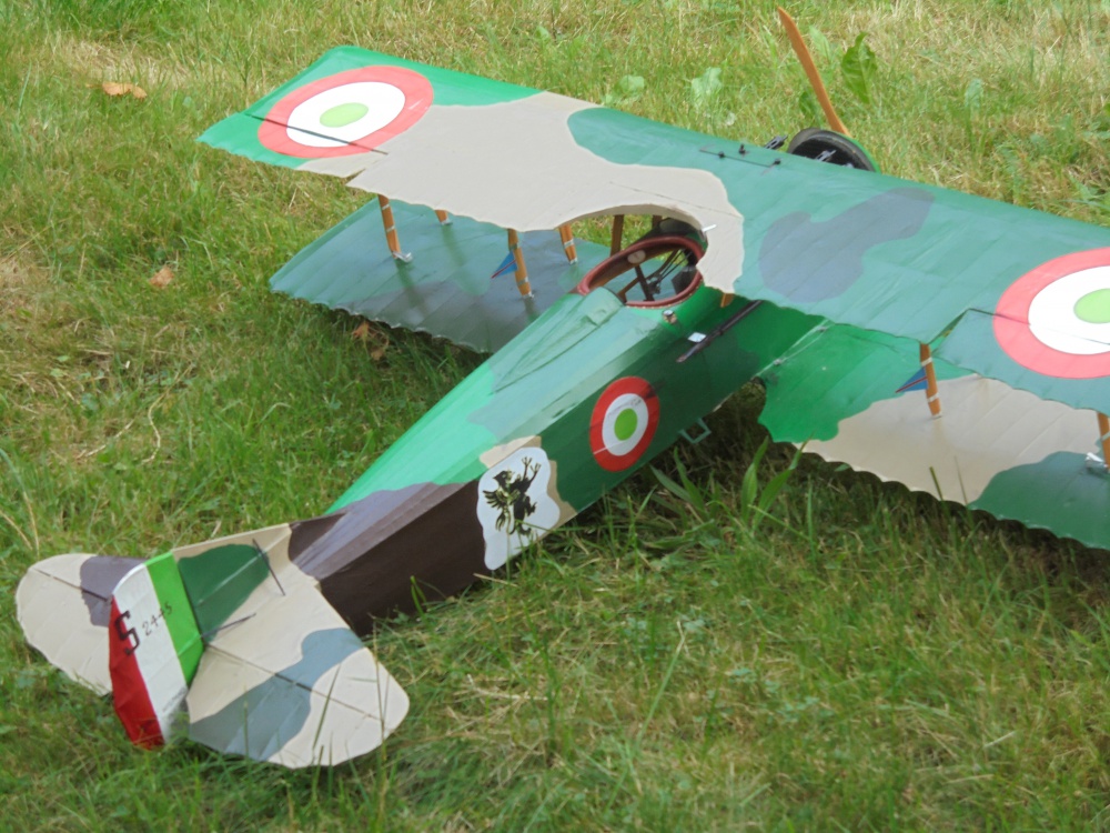 SPAD XIII - Francesco Baracca 91a Sqadriglia, Itálie, červen 1918 (Plná velikost v novém okně) SPAD XIII - Francesco Baracca 91a Sqadriglia, Itálie, červen 1918
