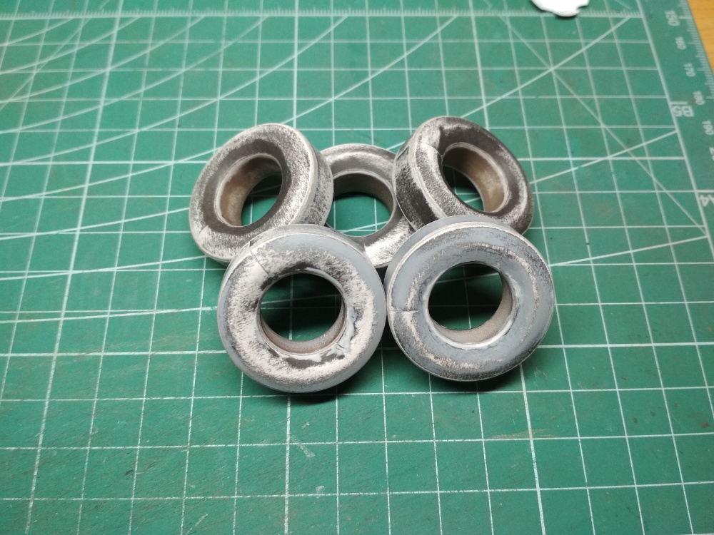 353649