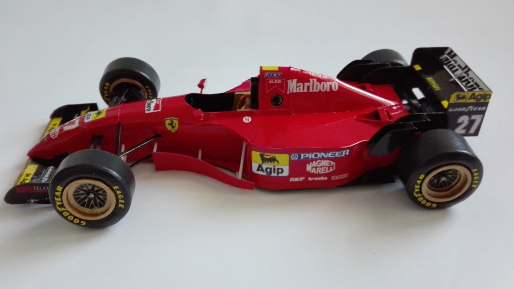 Ferrari 412T2 - 1995 - Jean Alesi (Plná velikost v novém okně) Ferrari 412T2 - 1995 - Jean Alesi