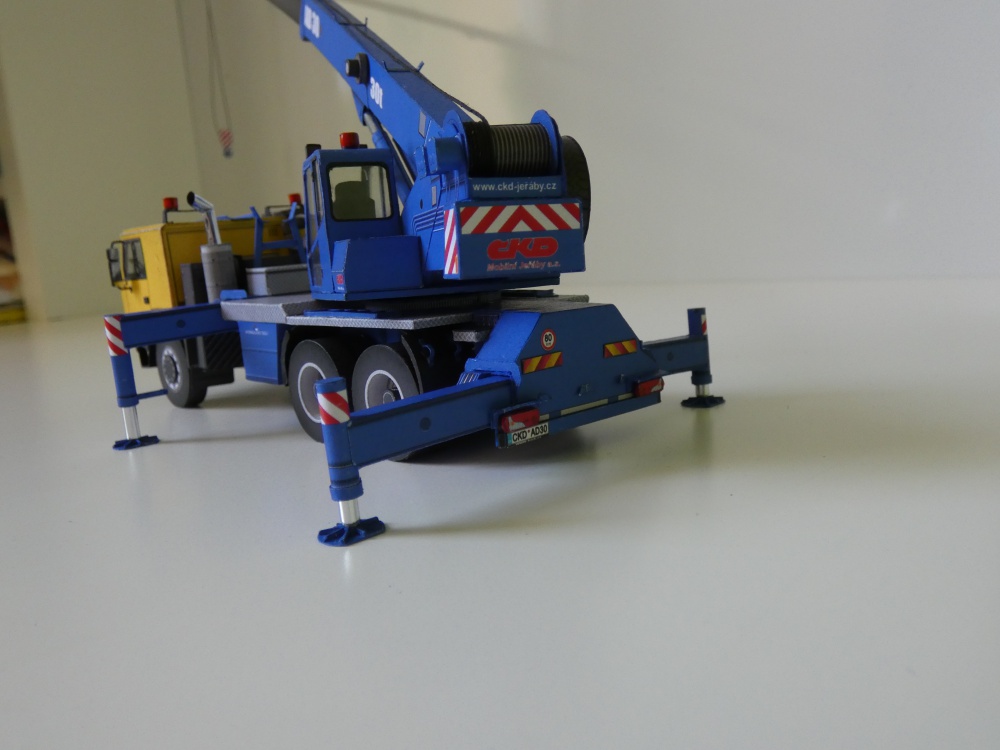 351334