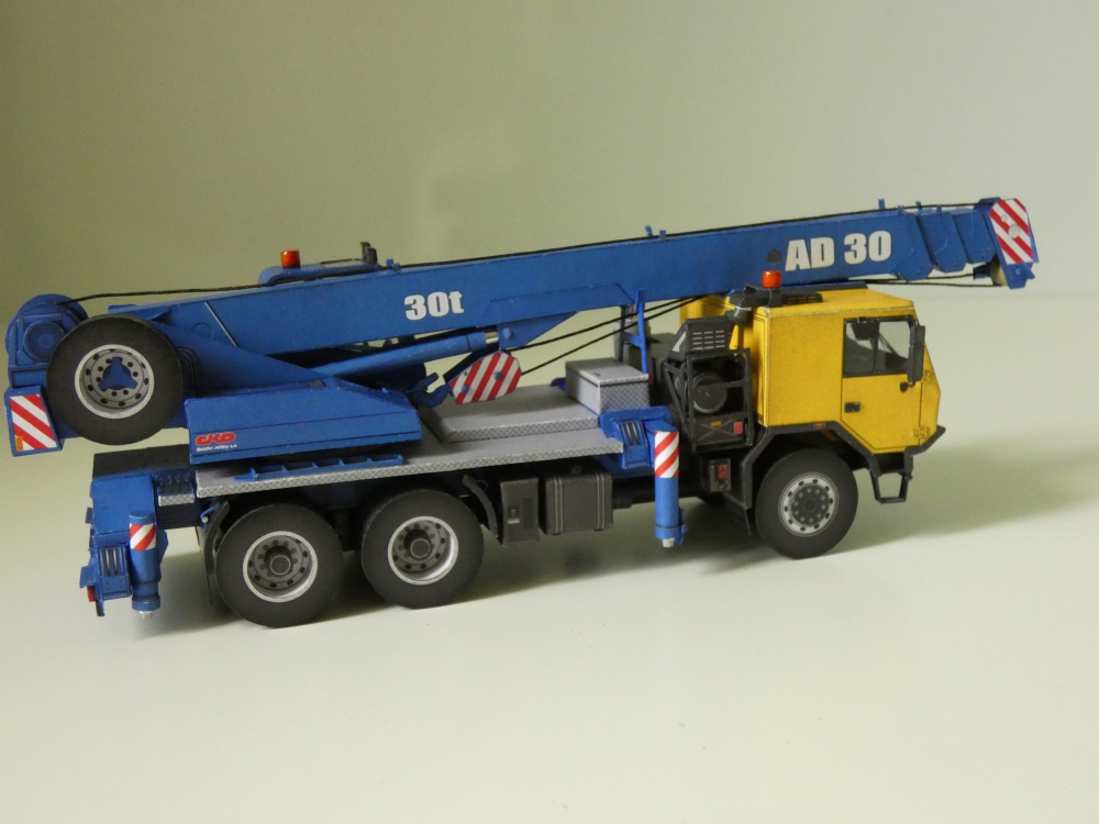 AD 30 Tatra 815-7 6x6 autojeřáb (Plná velikost v novém okně) AD 30 Tatra 815-7 6x6 autojeřáb