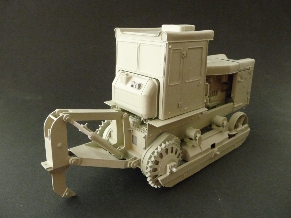 Dozer ČTZ-130 (Plná velikost v novém okně) Dozer ČTZ-130