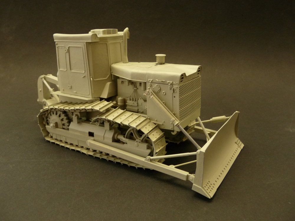 351318