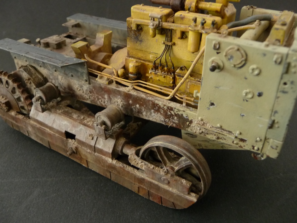 Dozer ČTZ-130 (Plná velikost v novém okně) Dozer ČTZ-130