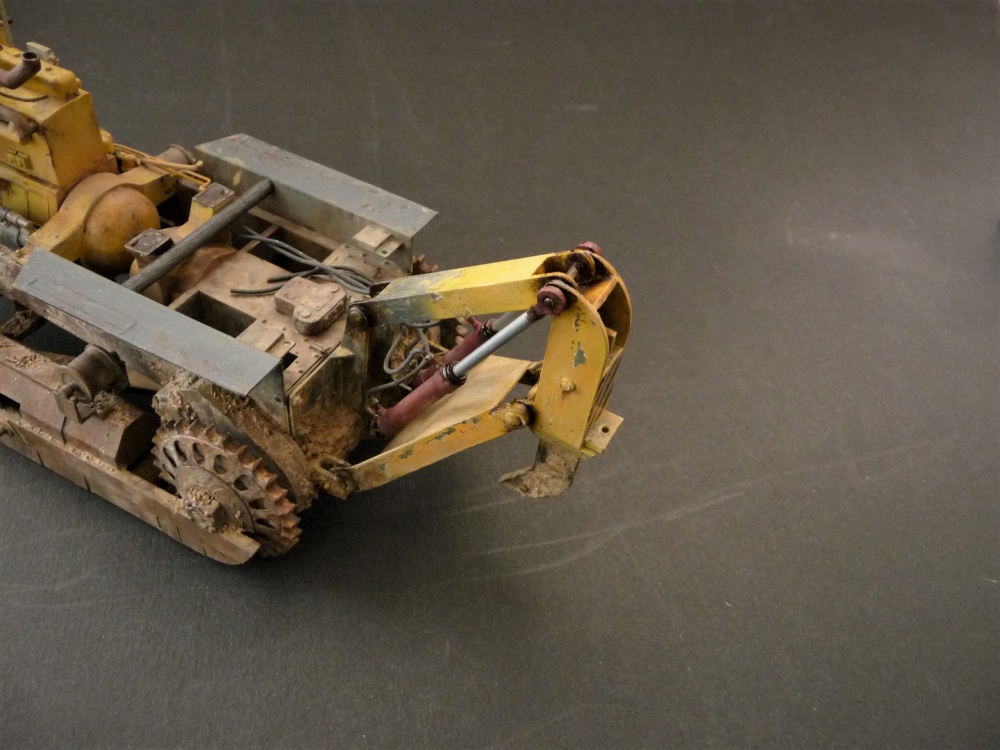 Dozer ČTZ-130 (Plná velikost v novém okně) Dozer ČTZ-130