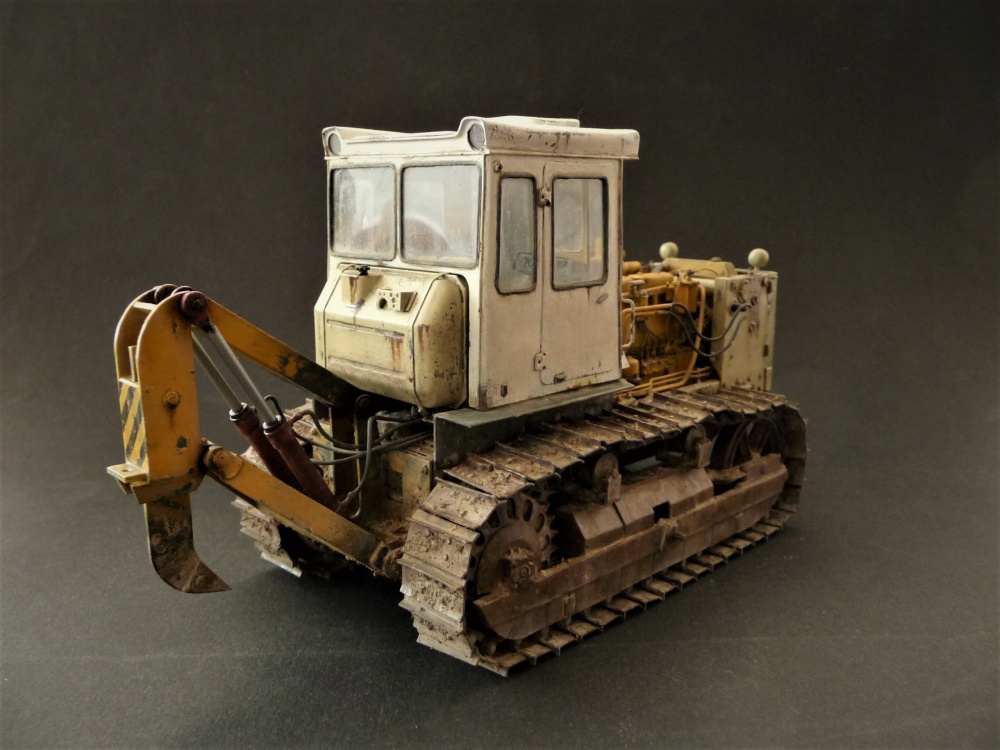 Dozer �TZ-130