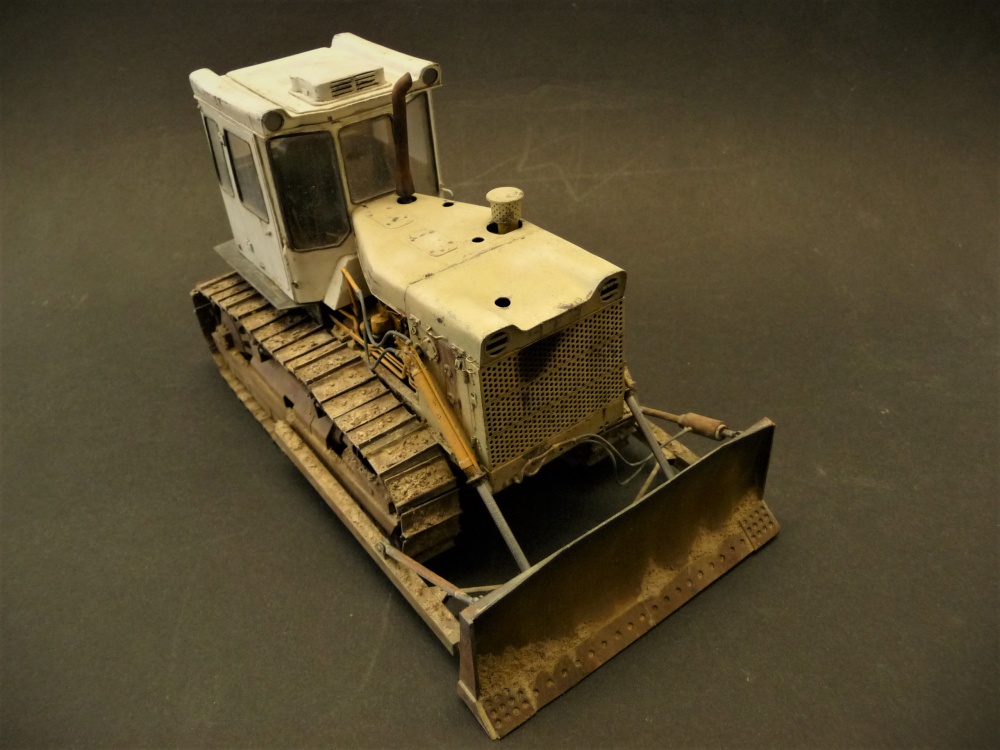 Dozer �TZ-130