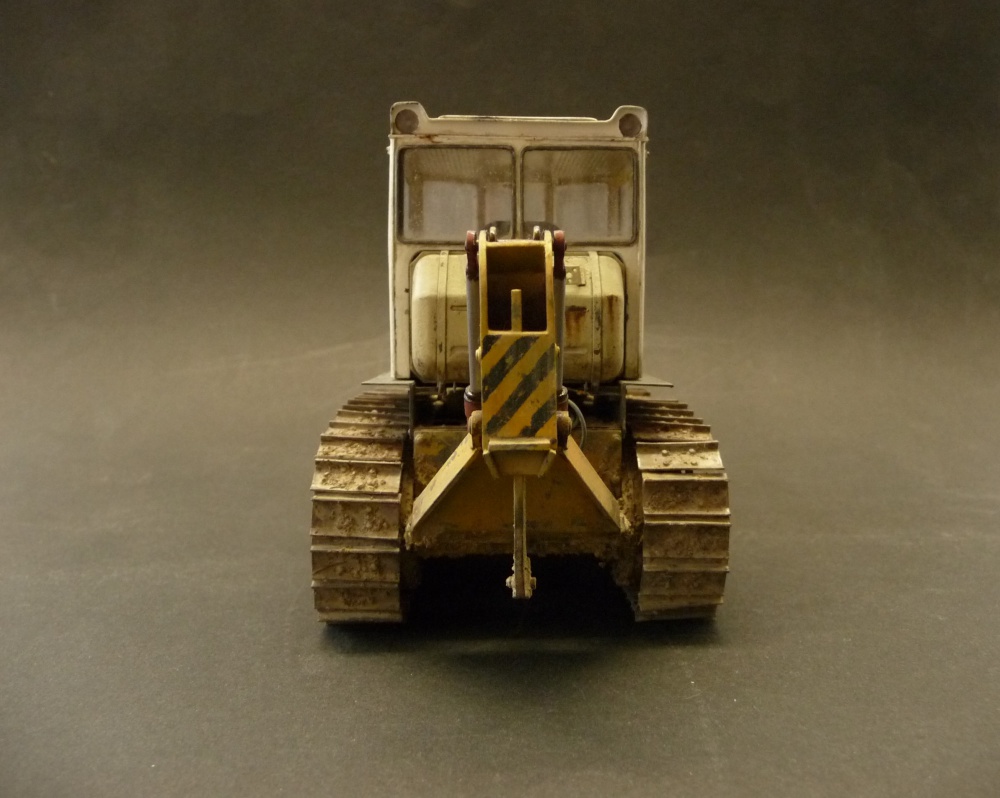 Dozer ČTZ-130 (Plná velikost v novém okně) Dozer ČTZ-130