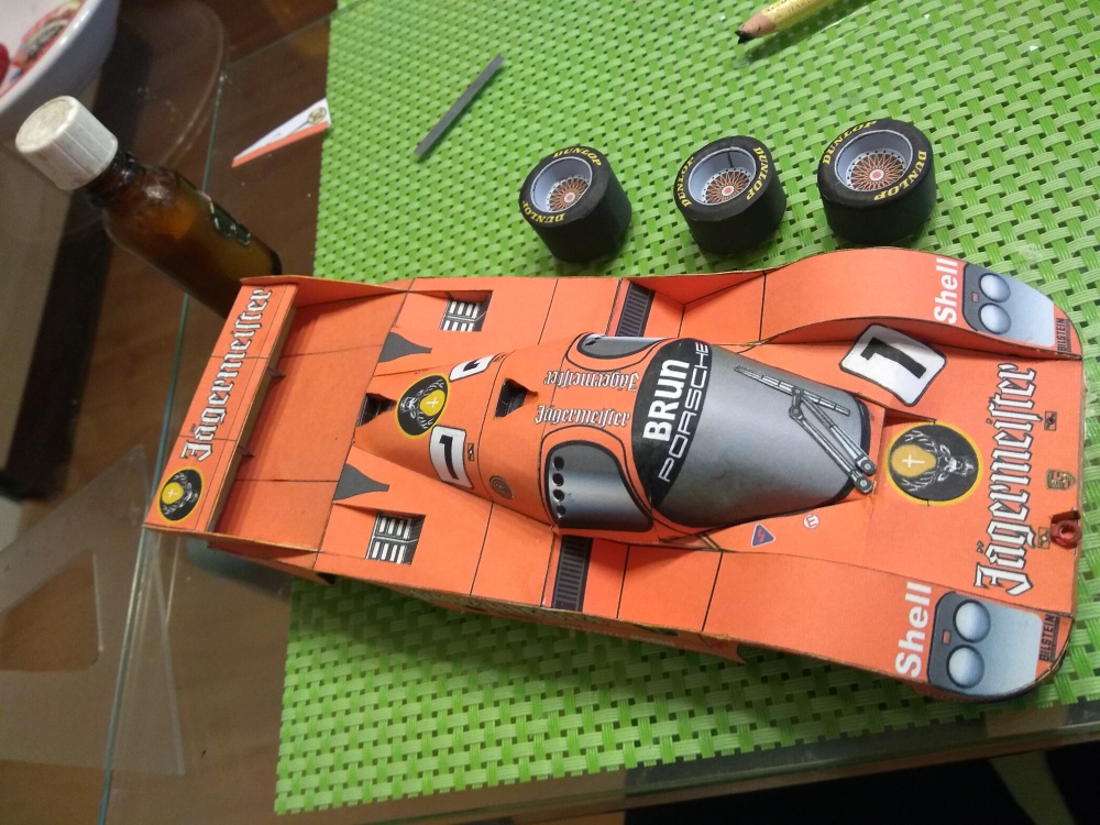 Porsche 956 Jagermeister (Plná velikost v novém okně) Porsche 956 Jagermeister