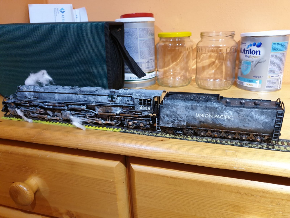 347075
