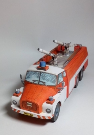 Tatra 148 CAS 32