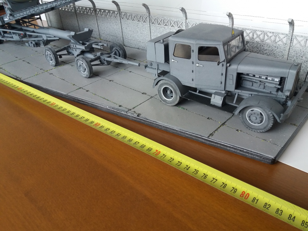 V2 + HANOMAG SS100 (Plná velikost v novém okně) V2 + HANOMAG SS100