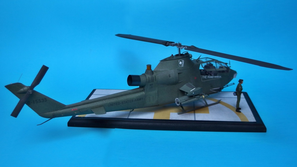 AH-1F COBRA (Plná velikost v novém okně) AH-1F COBRA