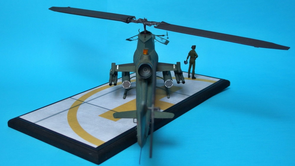 AH-1F COBRA (Plná velikost v novém okně) AH-1F COBRA